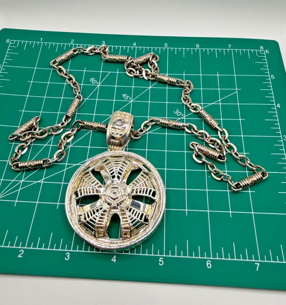 Y2K Spinner Wheels Pendant and Necklace (Costume Jewelry)